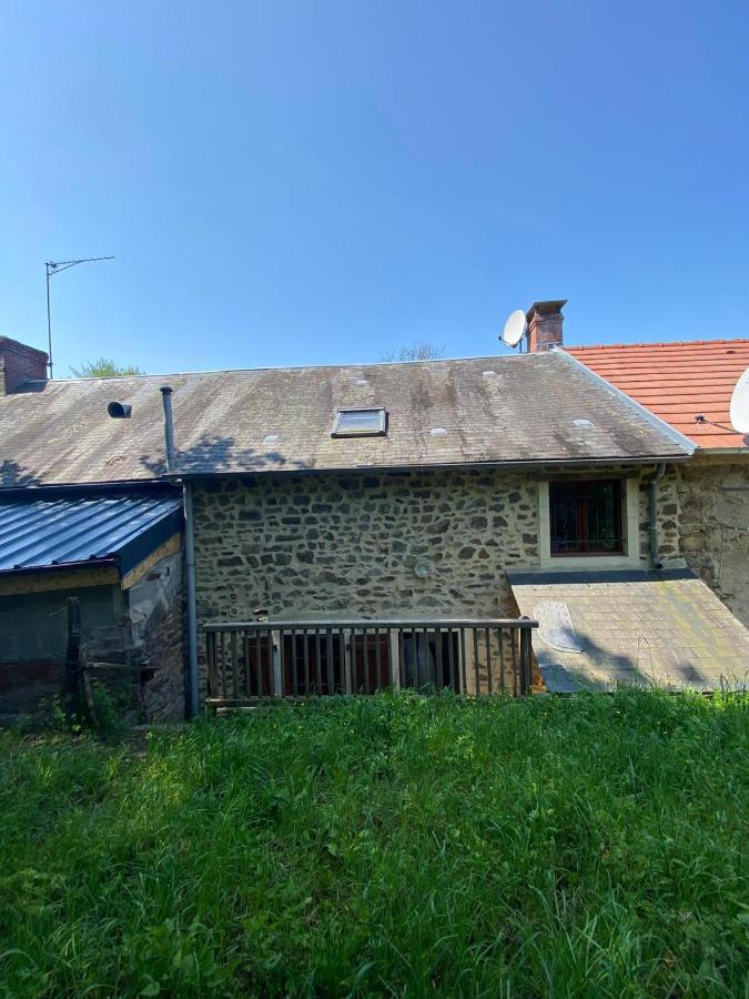 Petit Cocon Au Coeur Du Morvan Montreuillon Экстерьер фото