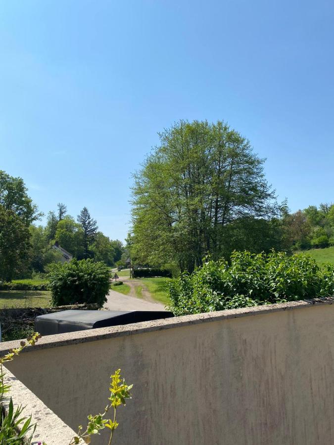 Petit Cocon Au Coeur Du Morvan Montreuillon Экстерьер фото